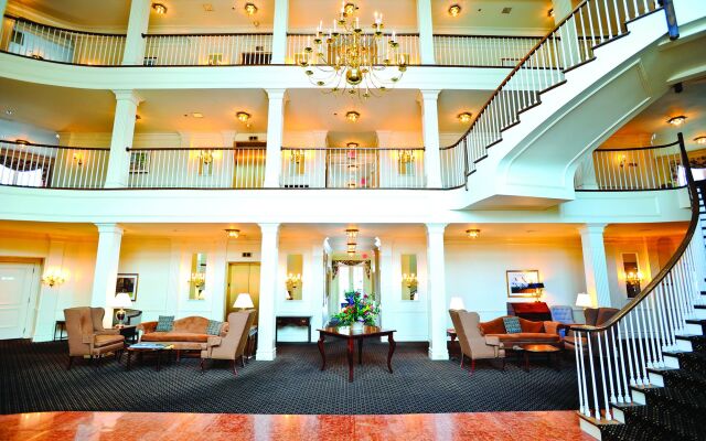 Avon Old Farms Hotel