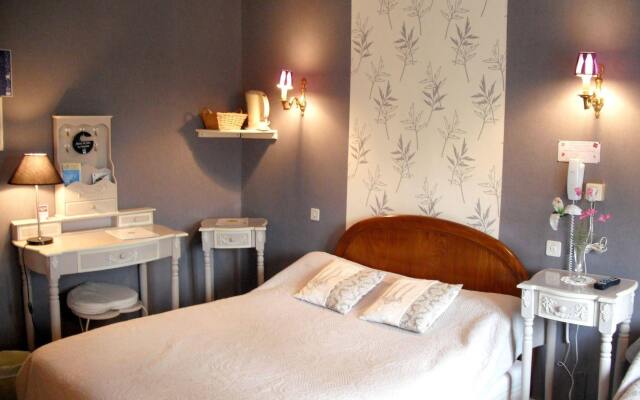 Logis Le Clos du Montvinage Rest. Auberge Val De lOise