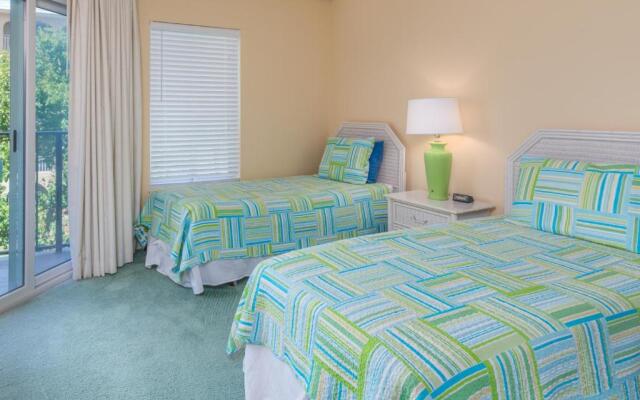 Beach Club 208