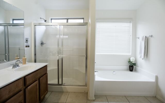 Glendale - 4 Bedroom Home