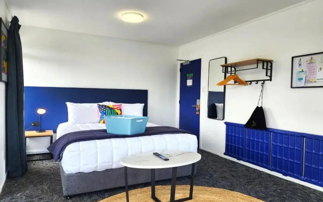Base Rotorua - Hostel