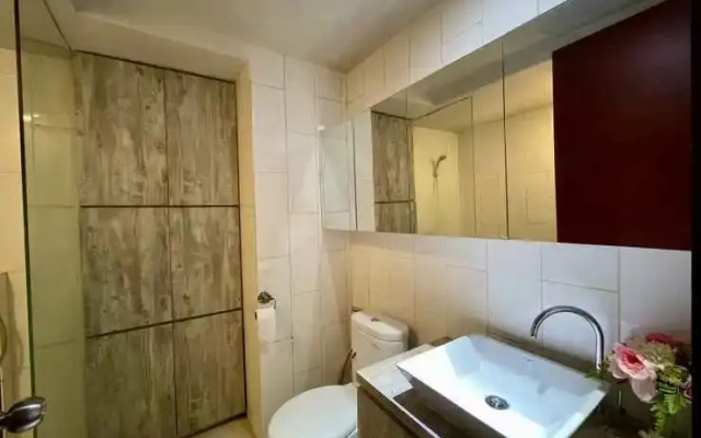 Lavenderbnb Room 6 at Mataram City