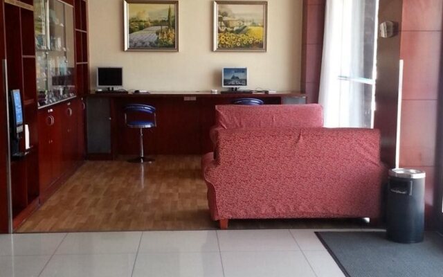 Super 8 by Wyndham Kunshan Bai Lu Zhong Lu