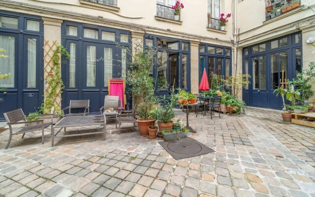 Amazing 2Br Apt With Big Patio 3 Mins From Poissonniere