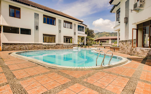 OYO 3896 Villa Pesona Wisata Puncak