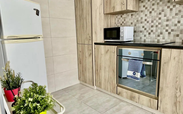 Tsimintia Apt 25
