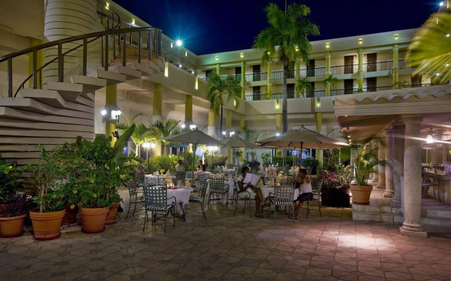 Windward Passage Hotel