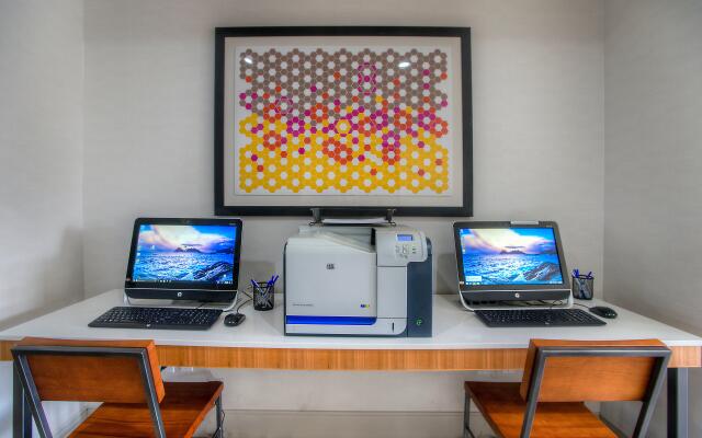 Holiday Inn Express & Suites Tempe by IHG