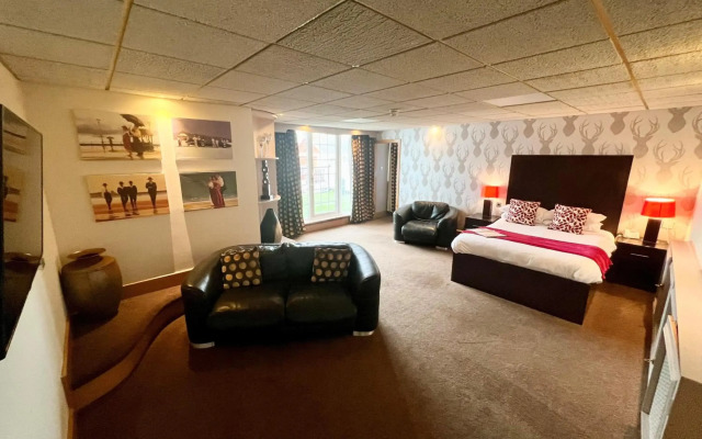 Inn On The Prom Hotel