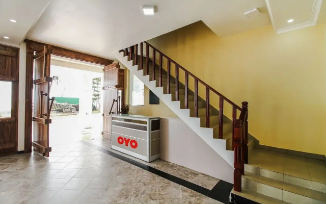 OYO 334 Royal Oshin