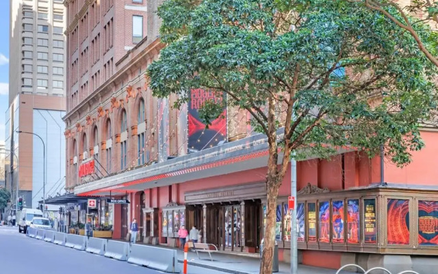 Metawise Sydney CBD Haymarket 2bed Apartment