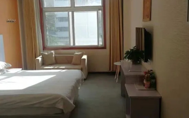 Qixian Lafeng Theme Hotel