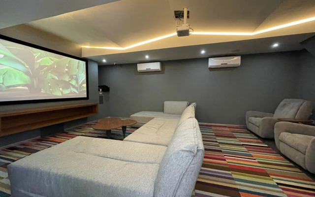 New Downtown Loft With Gym-Spa-Cinema