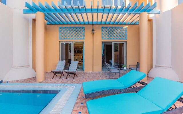 GLOBALSTAY. Private Pool Villas and Townhomes