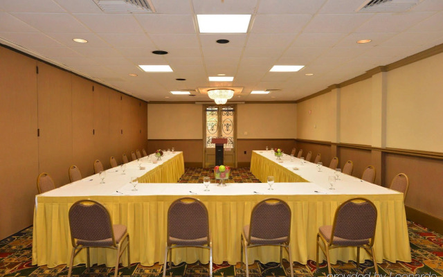 Holiday Inn FRENCH QUARTER-CHATEAU LEMOYNE by IHG