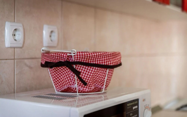 Nada- sea View - A2 - Crveni