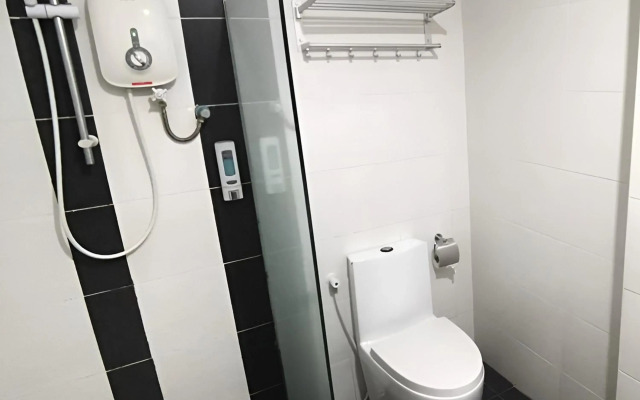 Super OYO 156 YP Boutique Hotel