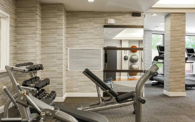 Courtyard Roseville Galleria Mall/Creekside Ridge Drive