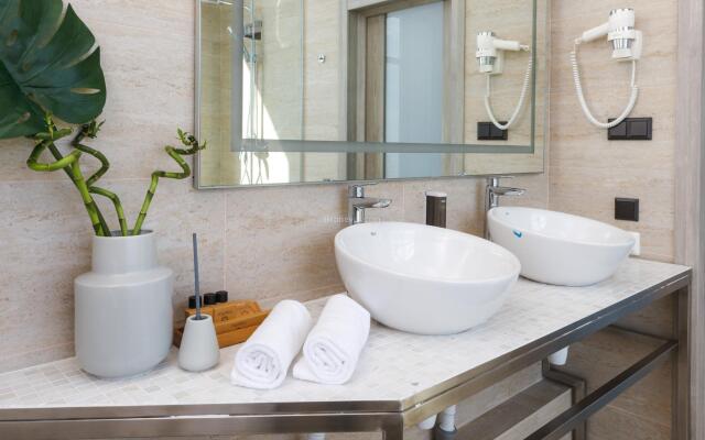 Отель Питерлэнд