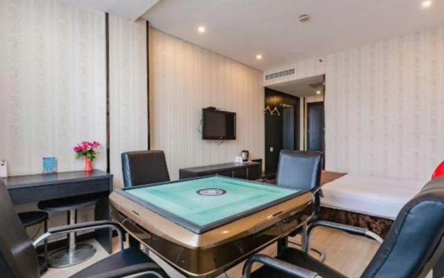 Jun Hotel (Shenqiu Zhaofeng Avenue)