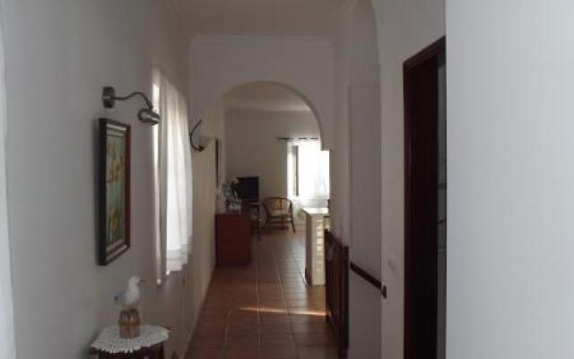 Family Floripes House