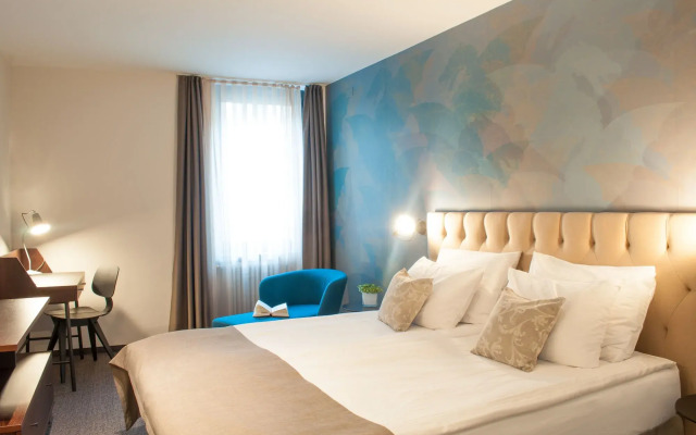 Hotel Mrak 4*
