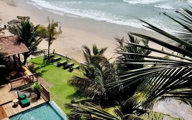 Coast67 Hotel