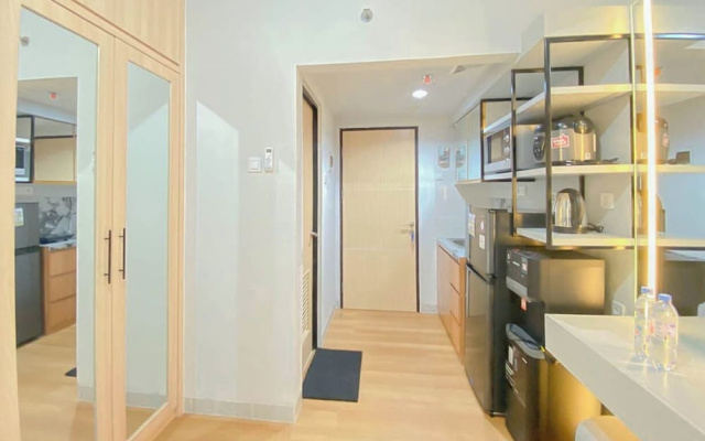 Compact Studio With City View At The Alton Apartment