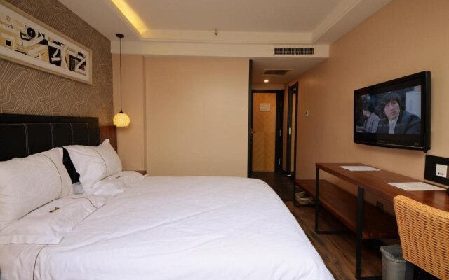 Langyun Hotel(Zhangshan Branch)