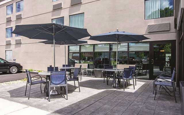 La Quinta Inn & Suites by Wyndham Portland DT/Maine Med