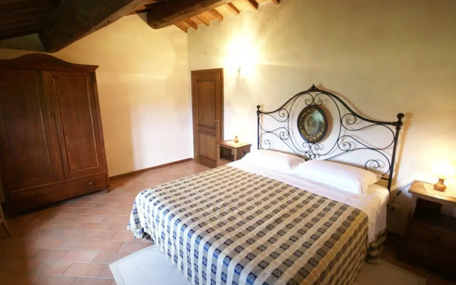 Holiday Home in Montone With Pool & Garden