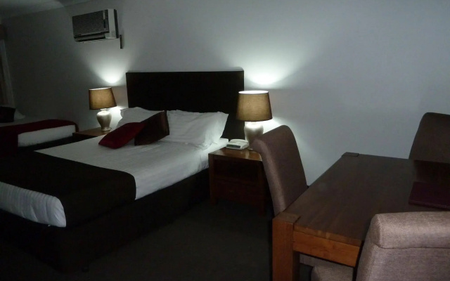 The Aston Motel - Tamworth