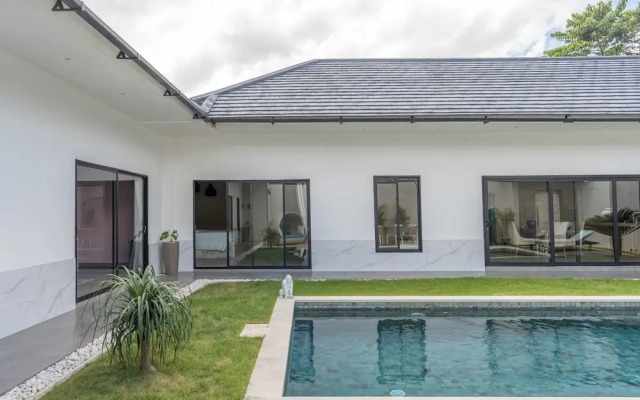 Lotus - 3-Bedroom Villa