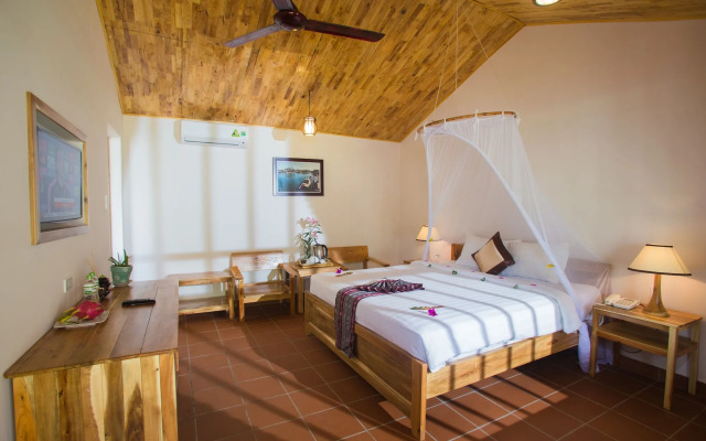 La Mer Resort