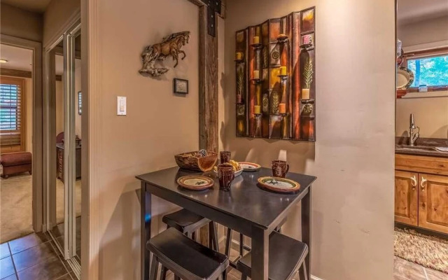 Paradise On The River Three Bedroom Cabin