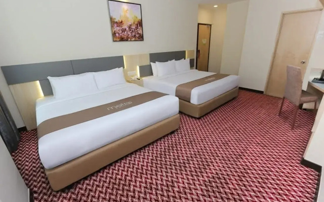 Metro Hotel