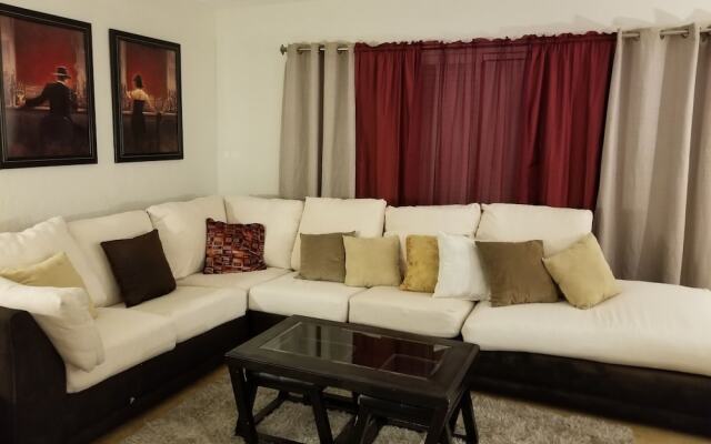 2Bed 2Bath Half Duplex Home