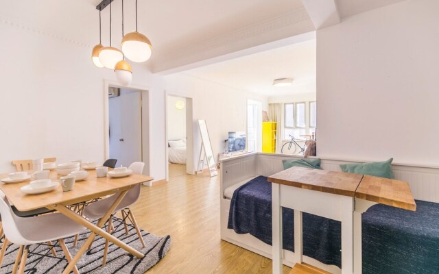 N2haus People Squre 3 bedrooms