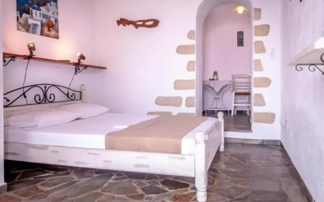 Anastasias Rooms Triovasalos
