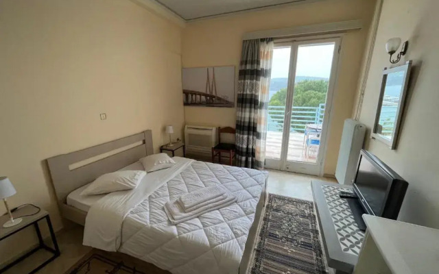 Stratos Hotel