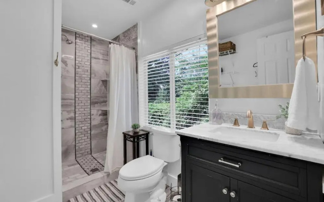 Cozy Vibes Buckhead 7 Beds