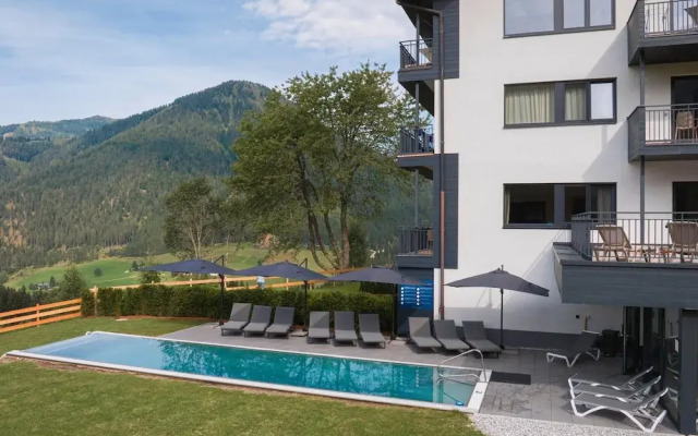 Penthouse With Shared Pool