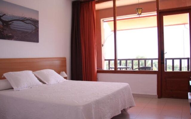 Hotel Rural Serra Dírta