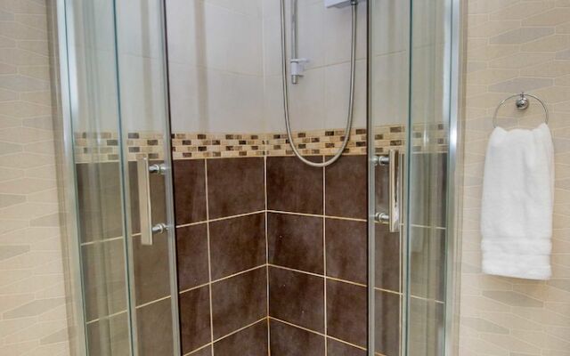 Snooze Apartments Flat 54