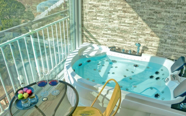 Ganghwa Noel Spa Pension