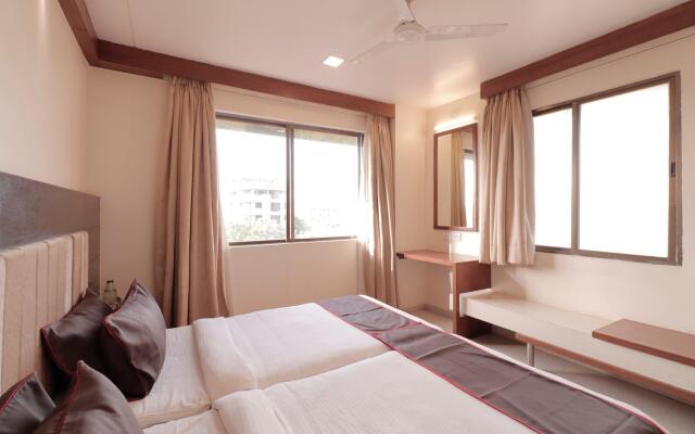 OYO Flagship 17196 Hotel Metro Inn