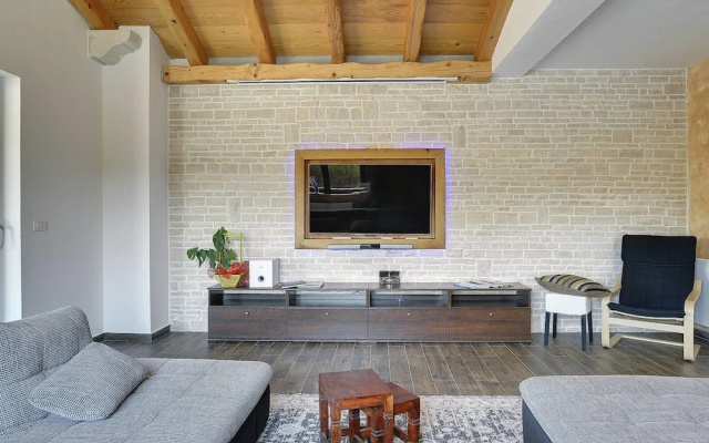 Villa in Rovinj With Private Pool and Sea Nearby