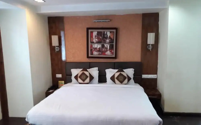 Hotel Raj Residency