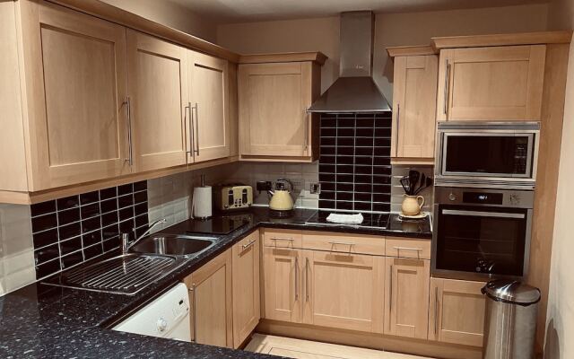 Beautiful 1-bed Apartment in Scarborough