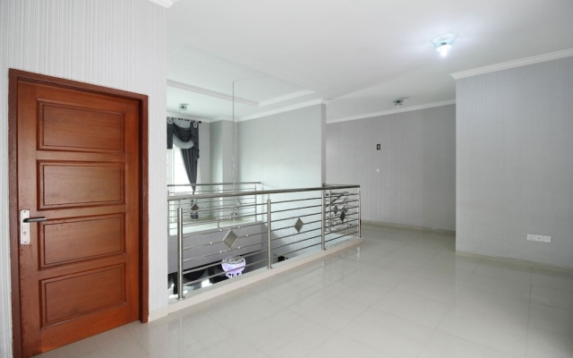 Airy Eco Syariah Simpang Jam Gajah Mada Puri Casablanca Batam – Guest Rooms – Batam